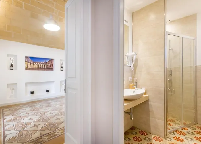 Reluxe Private Wellness 4* לצ'ה